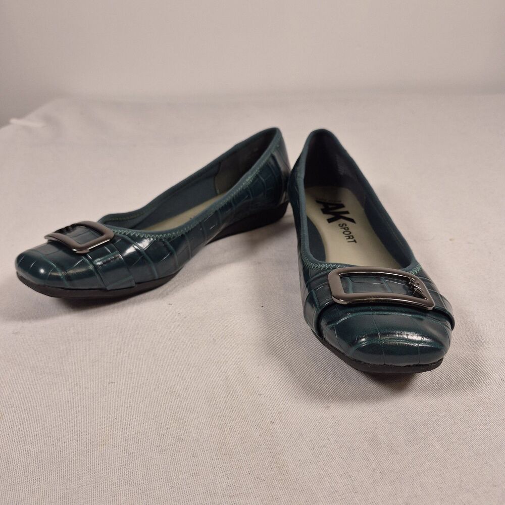 Anne Klein AK Sport Ulivera Ballet Flats Women's Size 8M Dark Green Croc Print